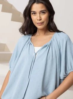 E Blouse Met Koordjes