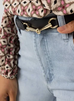 E Riem Met Gouden Gesp