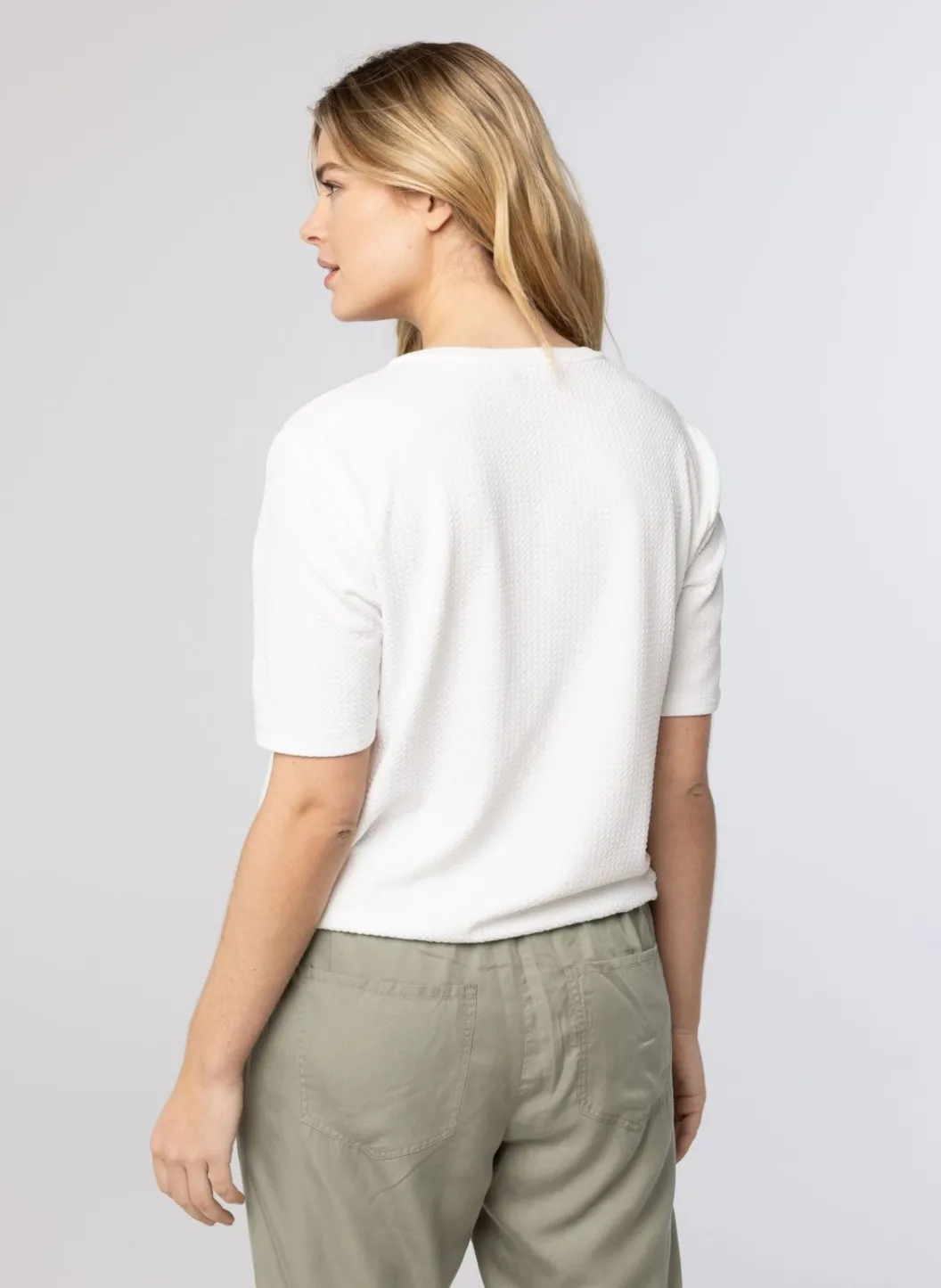 Off White Shirt Met Structuur