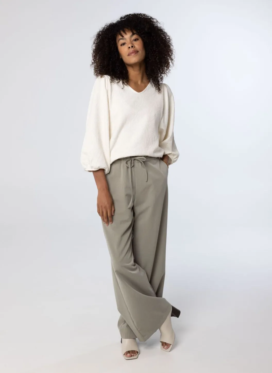 Off White Trui Botanisch